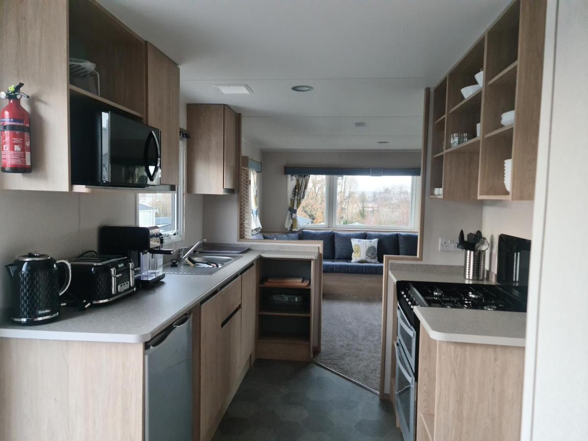 Escape City Caravan Lytchett Minster Exterior foto